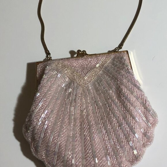 Bechamel Pink Iridescent Beaded Shell Evening Bag โ Vintage-Inspired - Picture 4 of 12